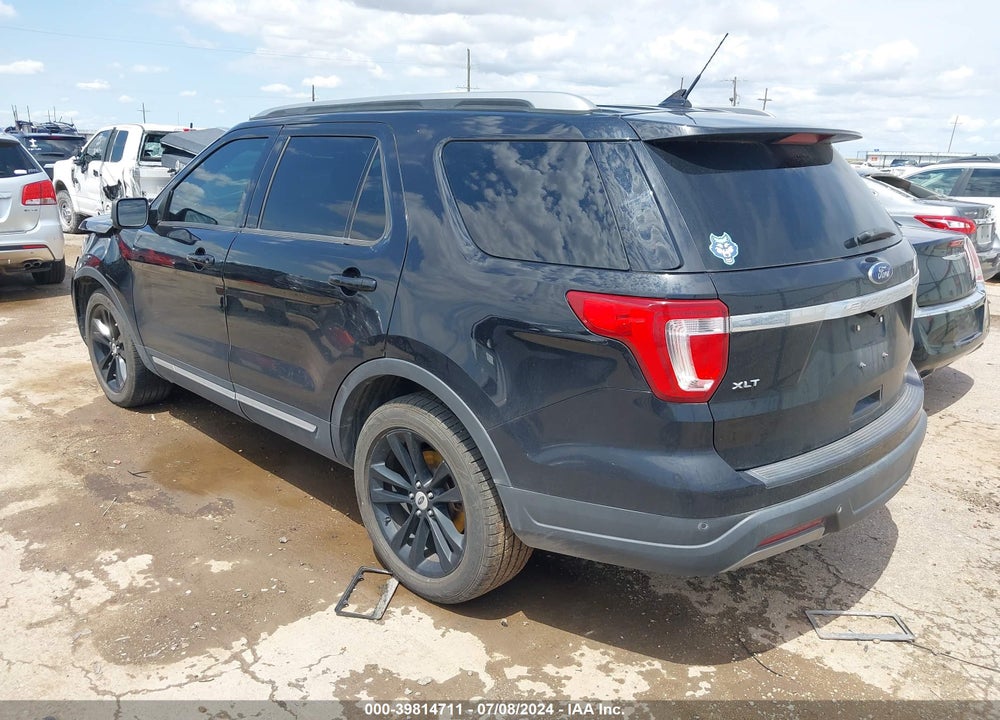 2019 FORD EXPLORER XLT VIN: 1FM5K7D8XKGA40097