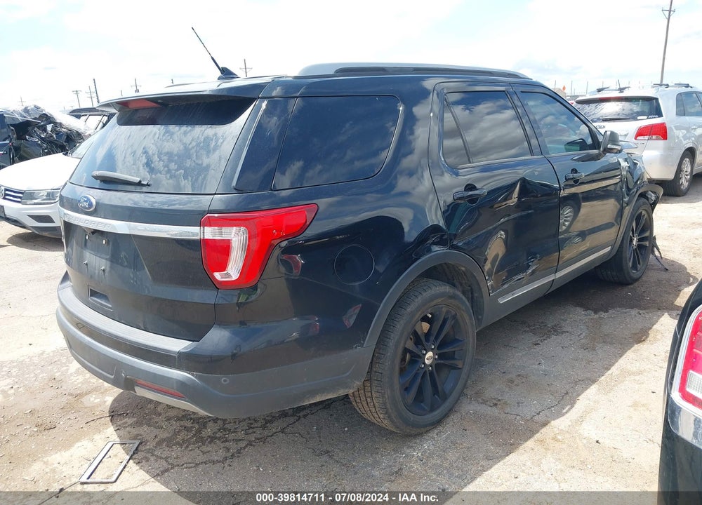 2019 FORD EXPLORER XLT VIN: 1FM5K7D8XKGA40097