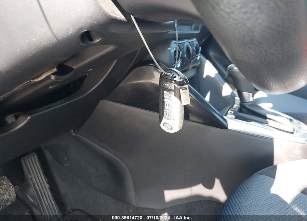 2016 SCION IA VIN: 3MYDLBZV3GY136191