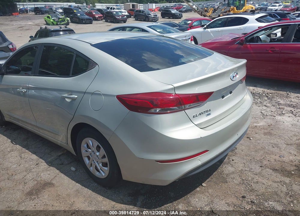 2018 HYUNDAI ELANTRA SE VIN: 5NPD74LF4JH353074