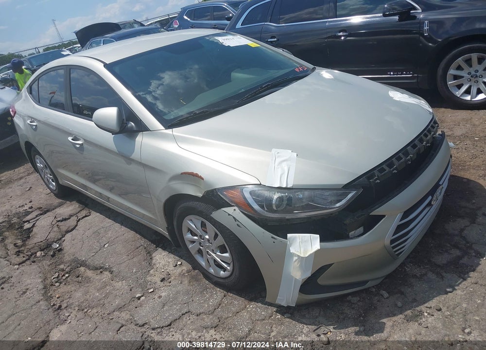 2018 HYUNDAI ELANTRA SE VIN: 5NPD74LF4JH353074