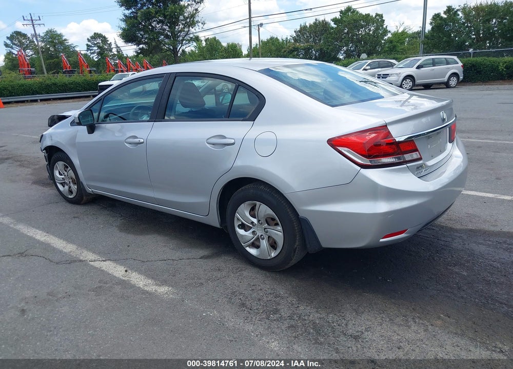 2015 HONDA CIVIC LX VIN: 19XFB2F5XFE094732