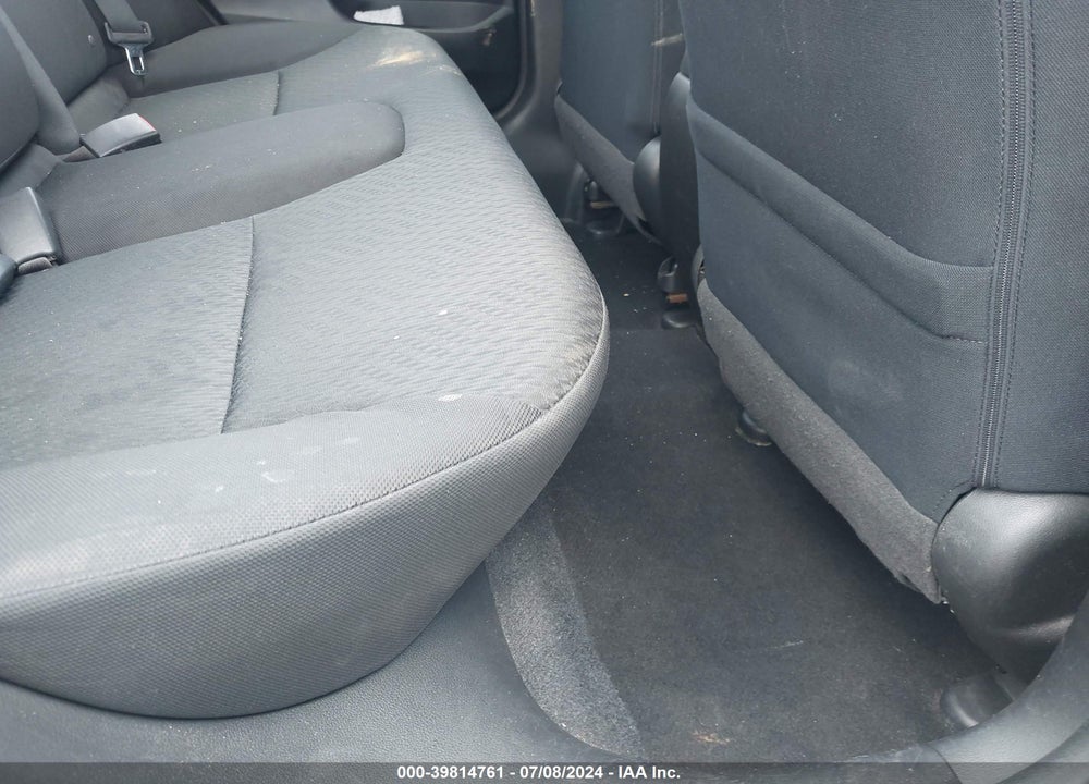 2015 HONDA CIVIC LX VIN: 19XFB2F5XFE094732