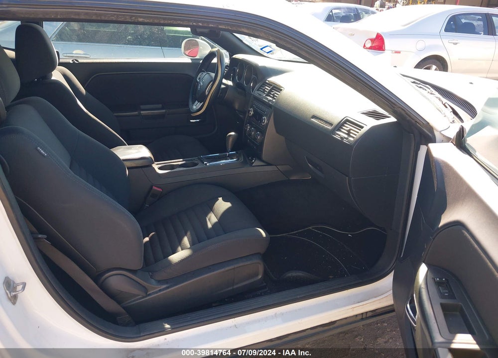 2011 DODGE CHALLENGER VIN: 2B3CJ4DG8BH565573