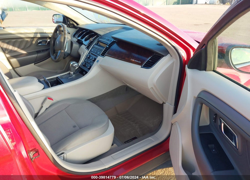 2010 FORD TAURUS VIN: 1FAHP2EW8AG121767