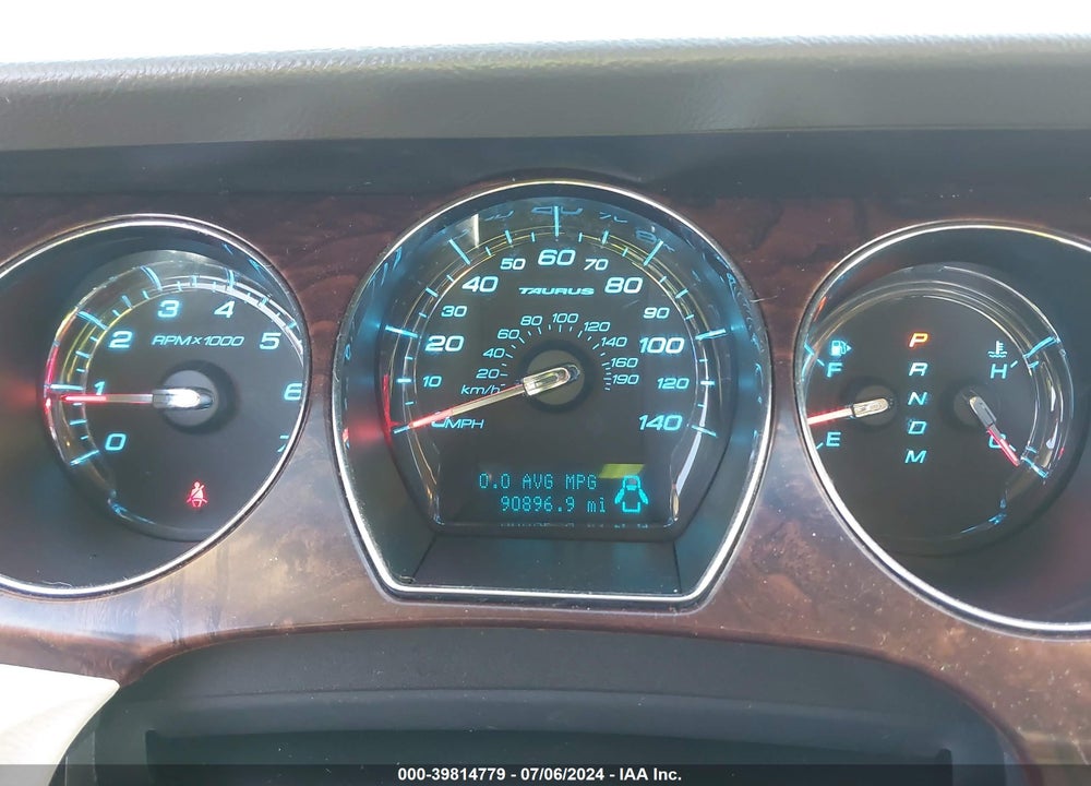 2010 FORD TAURUS VIN: 1FAHP2EW8AG121767
