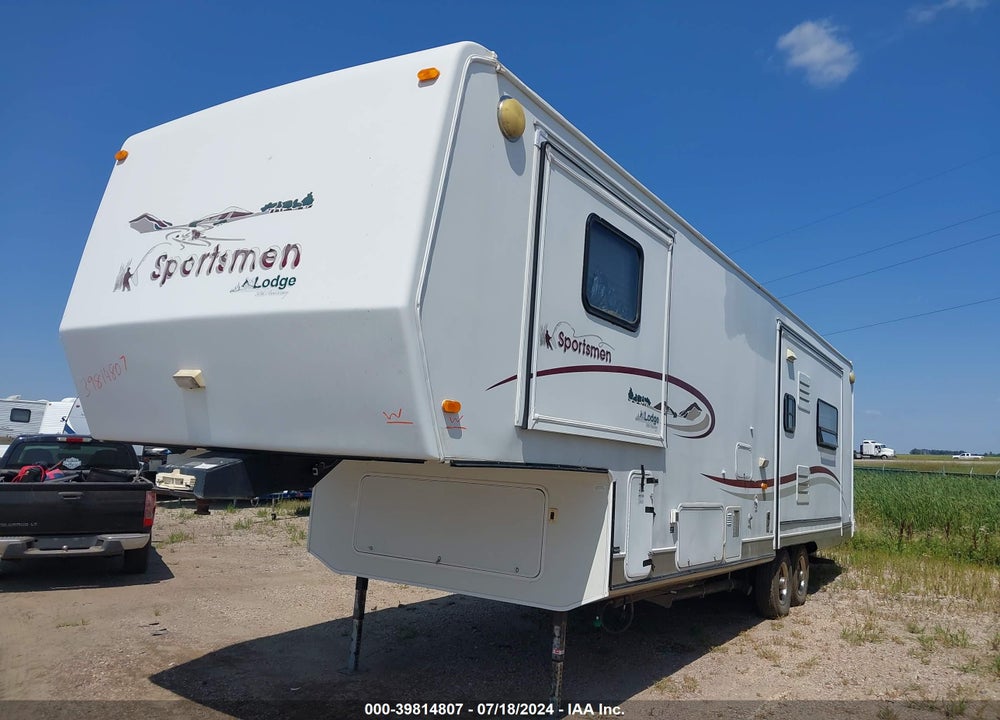 2003 K-Z INC SPORTSMAN LODGE 30TH ANNIVERSA VIN: 4EZFS33213S113689