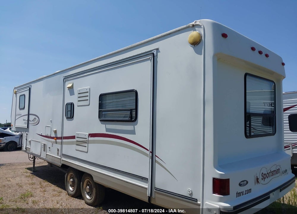 2003 K-Z INC SPORTSMAN LODGE 30TH ANNIVERSA VIN: 4EZFS33213S113689