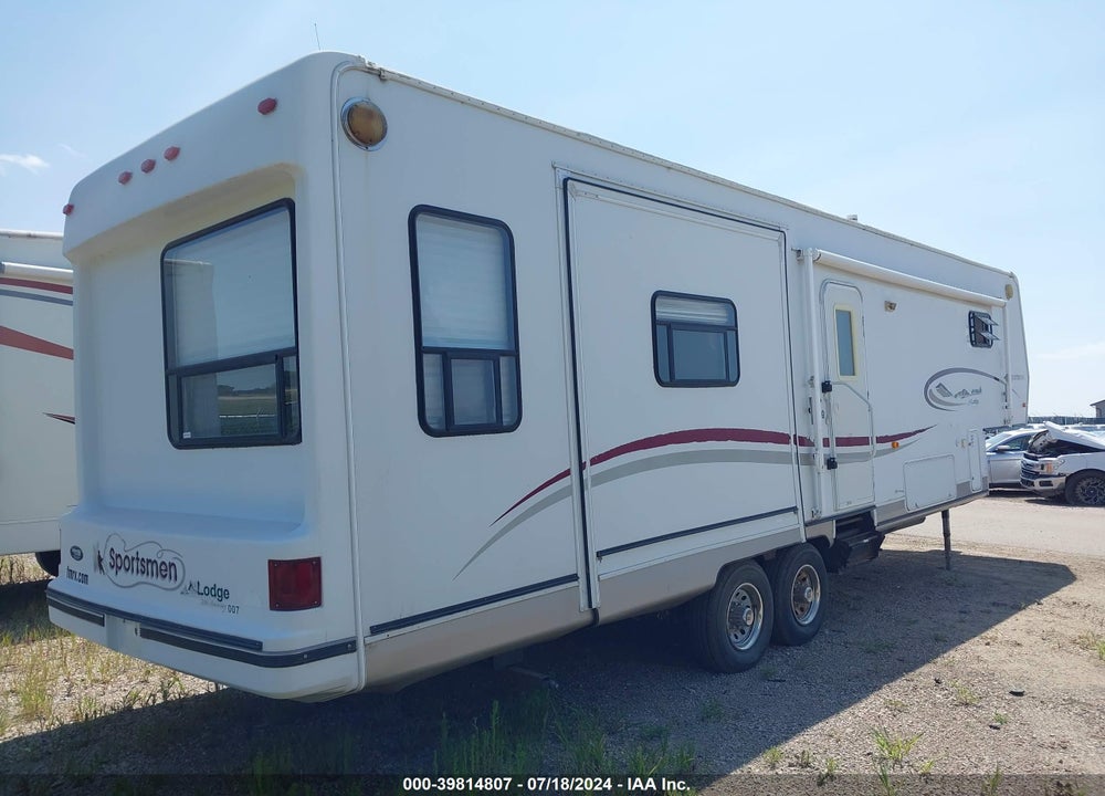 2003 K-Z INC SPORTSMAN LODGE 30TH ANNIVERSA VIN: 4EZFS33213S113689