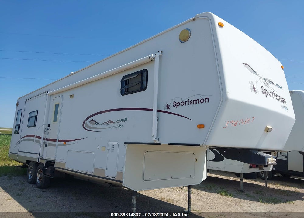 2003 K-Z INC SPORTSMAN LODGE 30TH ANNIVERSA VIN: 4EZFS33213S113689