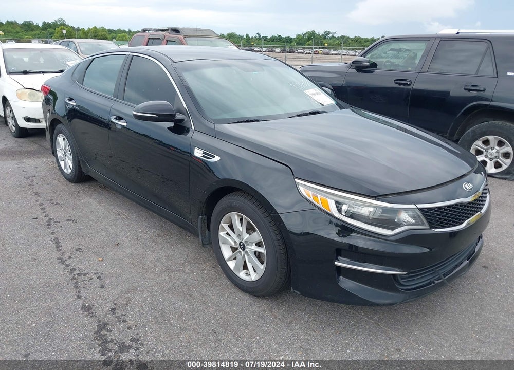2016 KIA OPTIMA LX VIN: 5XXGT4L30GG100465