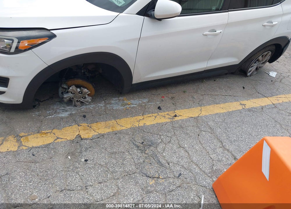 2019 HYUNDAI TUCSON SE VIN: KM8J23A42KU894219