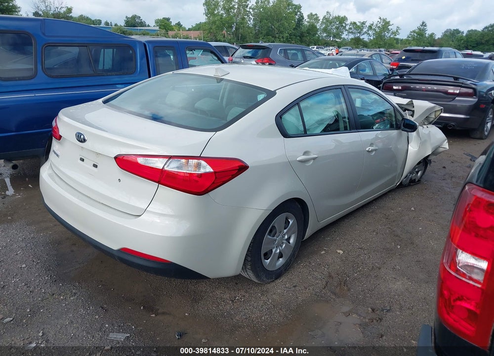 2015 KIA FORTE LX VIN: KNAFK4A69F5400582
