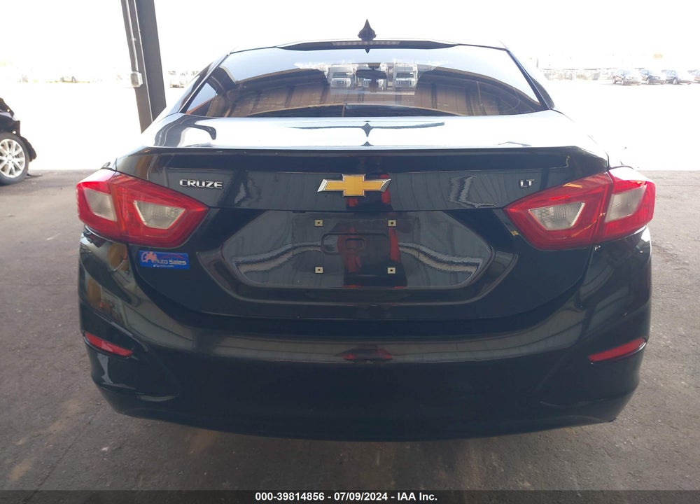 2017 CHEVROLET CRUZE LT AUTO VIN: 1G1BE5SMXH7141273