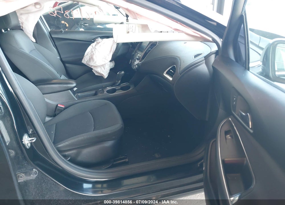 2017 CHEVROLET CRUZE LT AUTO VIN: 1G1BE5SMXH7141273