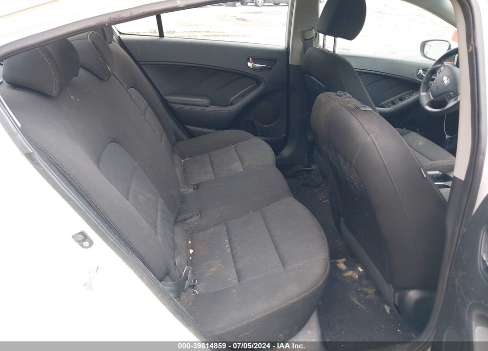 2016 KIA FORTE LX VIN: KNAFK4A61G5537372