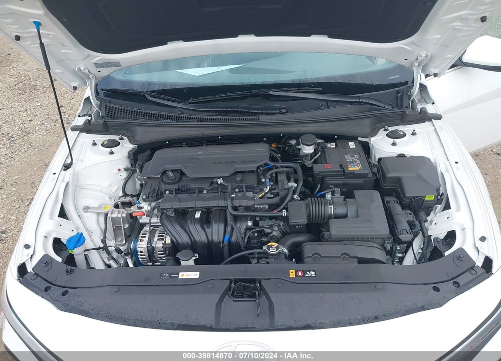 2024 HYUNDAI ELANTRA VIN: KMHLM4DG4RU690109