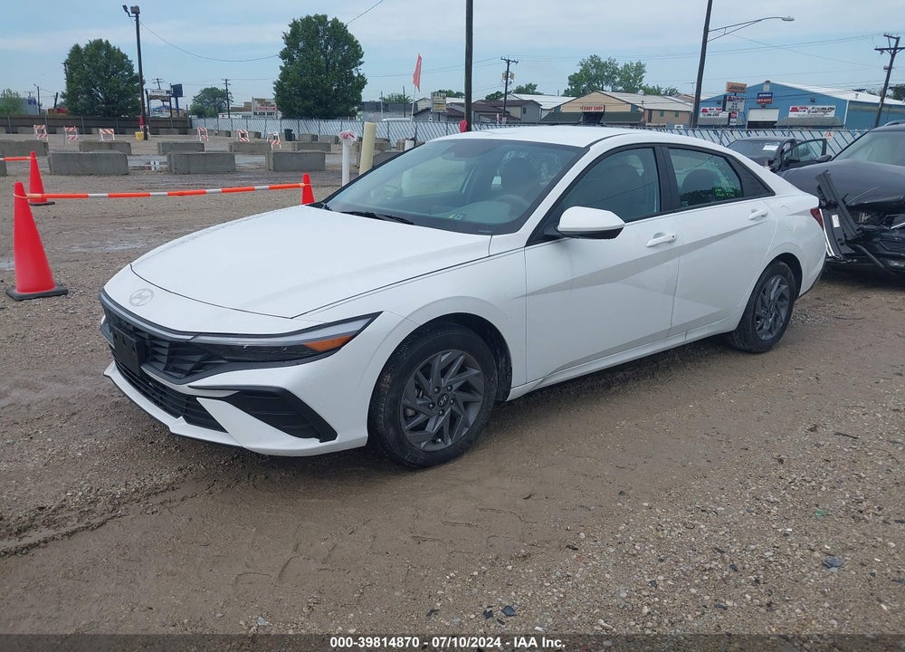 2024 HYUNDAI ELANTRA VIN: KMHLM4DG4RU690109