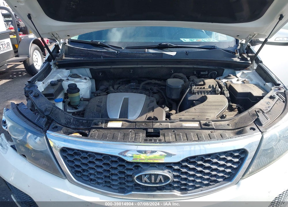 2012 KIA SORENTO LX V6 VIN: 5XYKT4A21CG253222