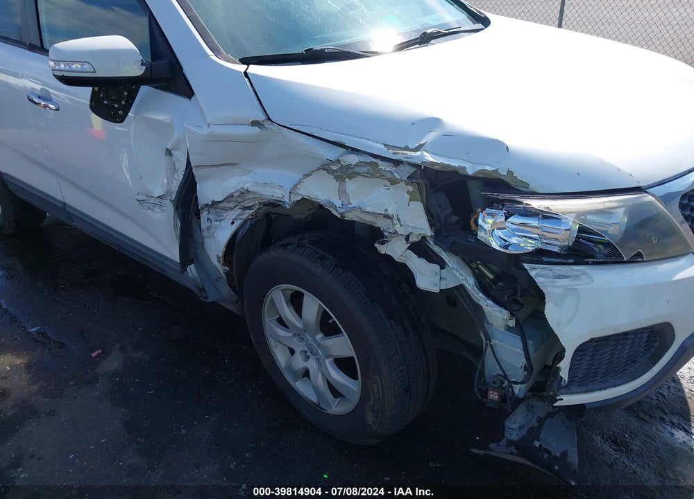 2012 KIA SORENTO LX V6 VIN: 5XYKT4A21CG253222