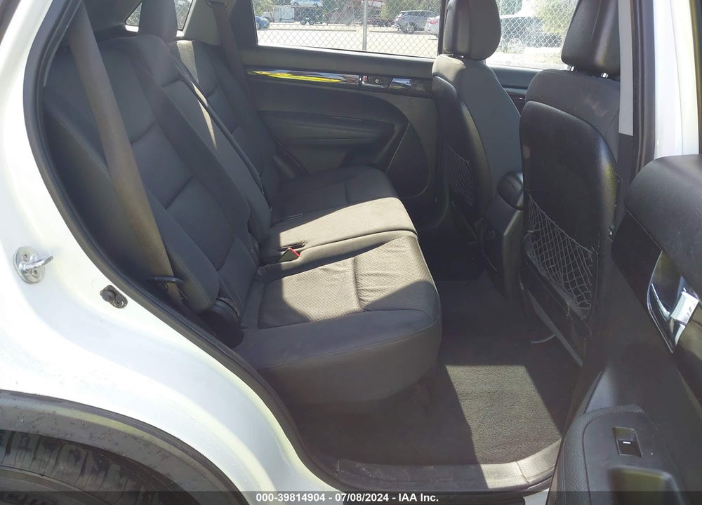 2012 KIA SORENTO LX V6 VIN: 5XYKT4A21CG253222