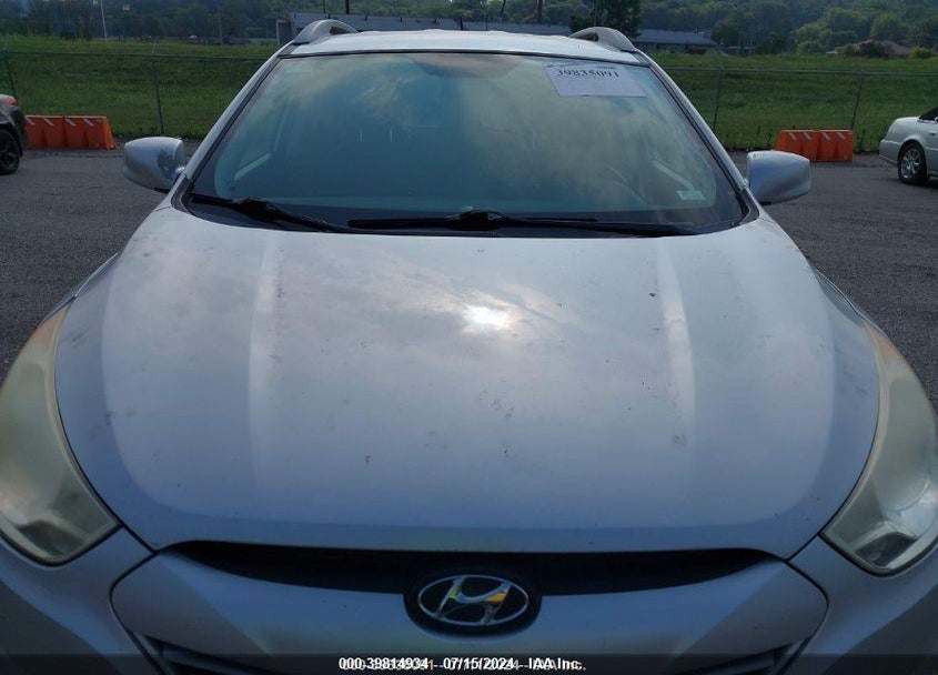 2010 HYUNDAI TUCSON GLS VIN: KM8JU3AC4AU111563