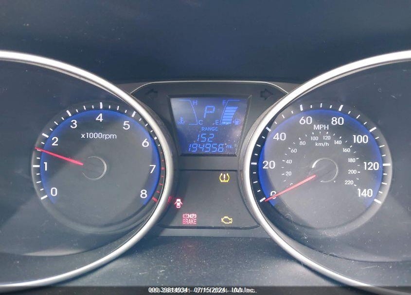 2010 HYUNDAI TUCSON GLS VIN: KM8JU3AC4AU111563