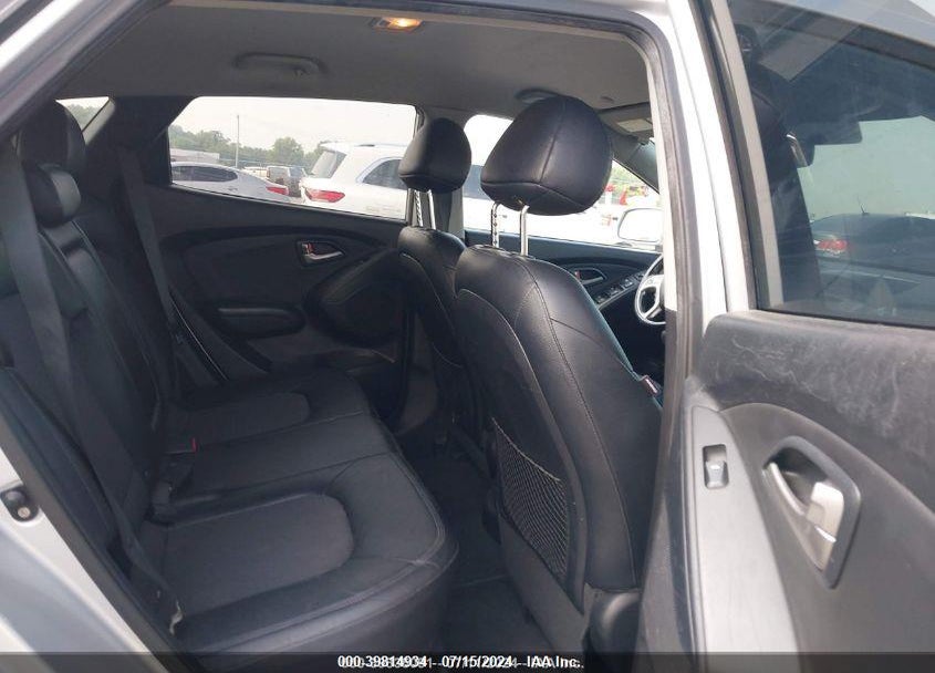 2010 HYUNDAI TUCSON GLS VIN: KM8JU3AC4AU111563