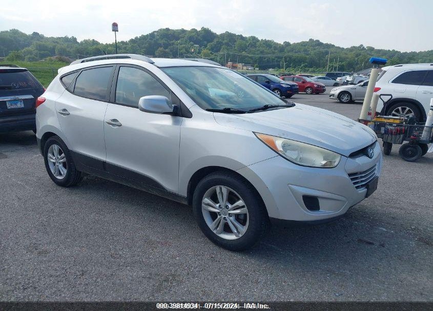 2010 HYUNDAI TUCSON GLS VIN: KM8JU3AC4AU111563
