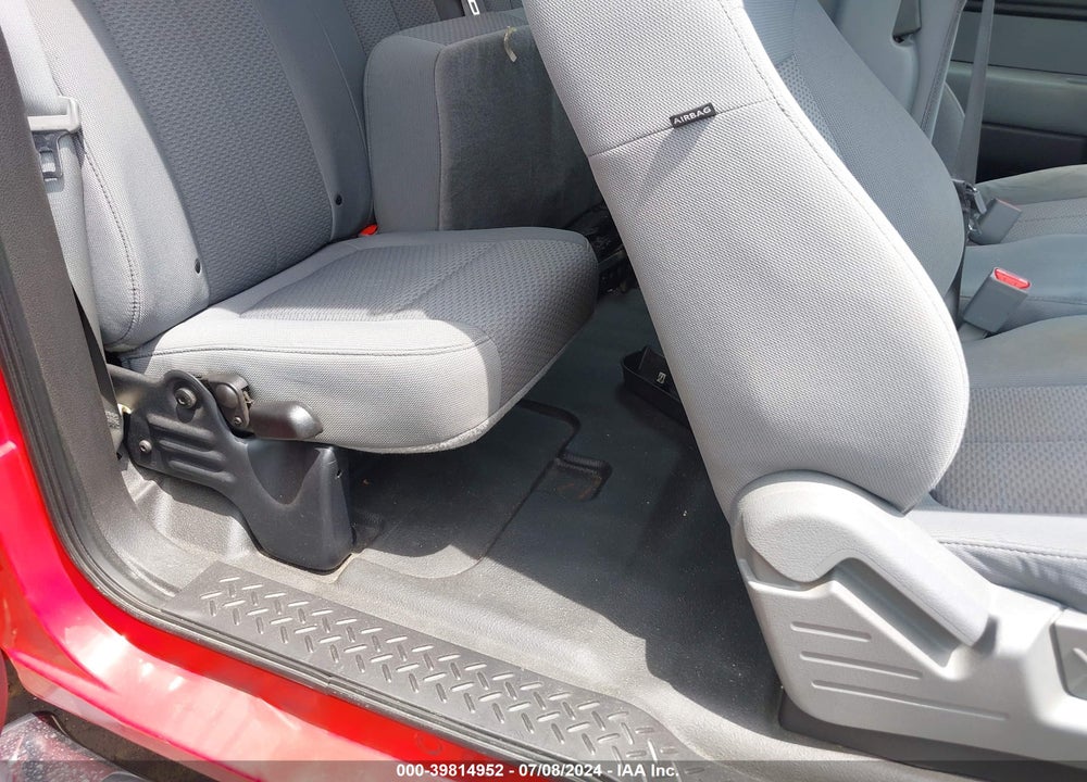 2011 FORD F-150 STX VIN: 1FTFX1EF7BFB51281
