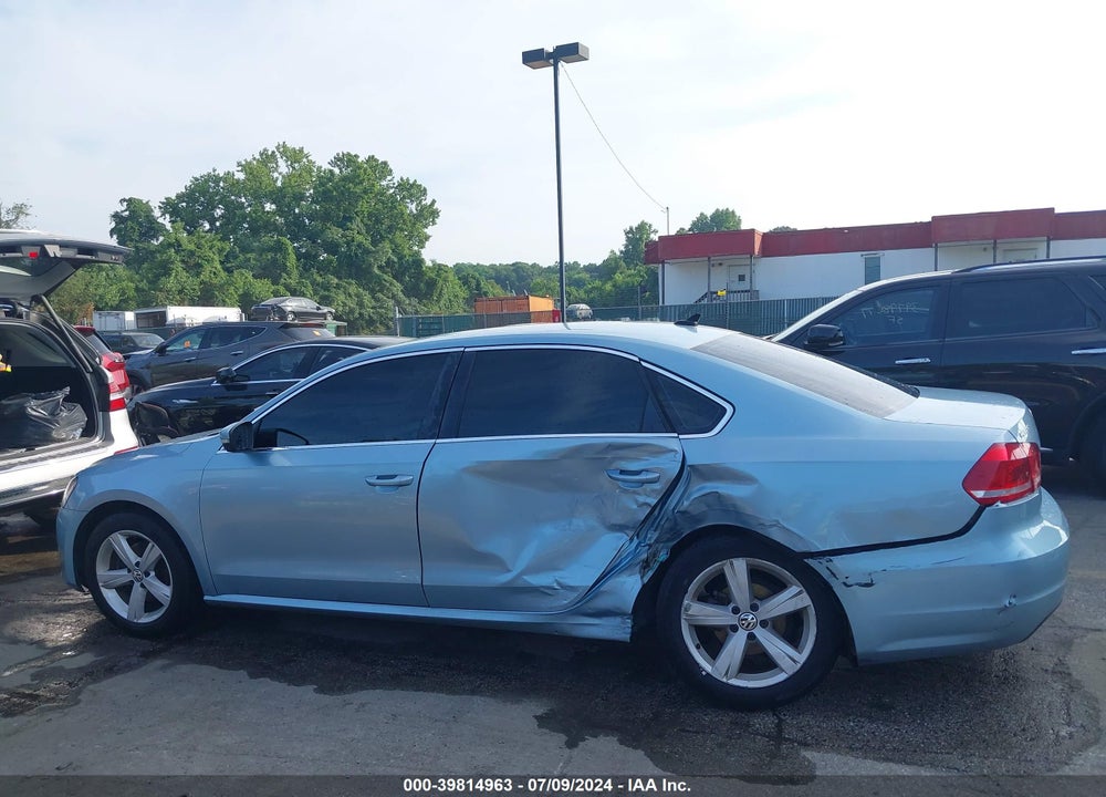 2013 VOLKSWAGEN PASSAT 2.5L SE VIN: 1VWBP7A35DC074196