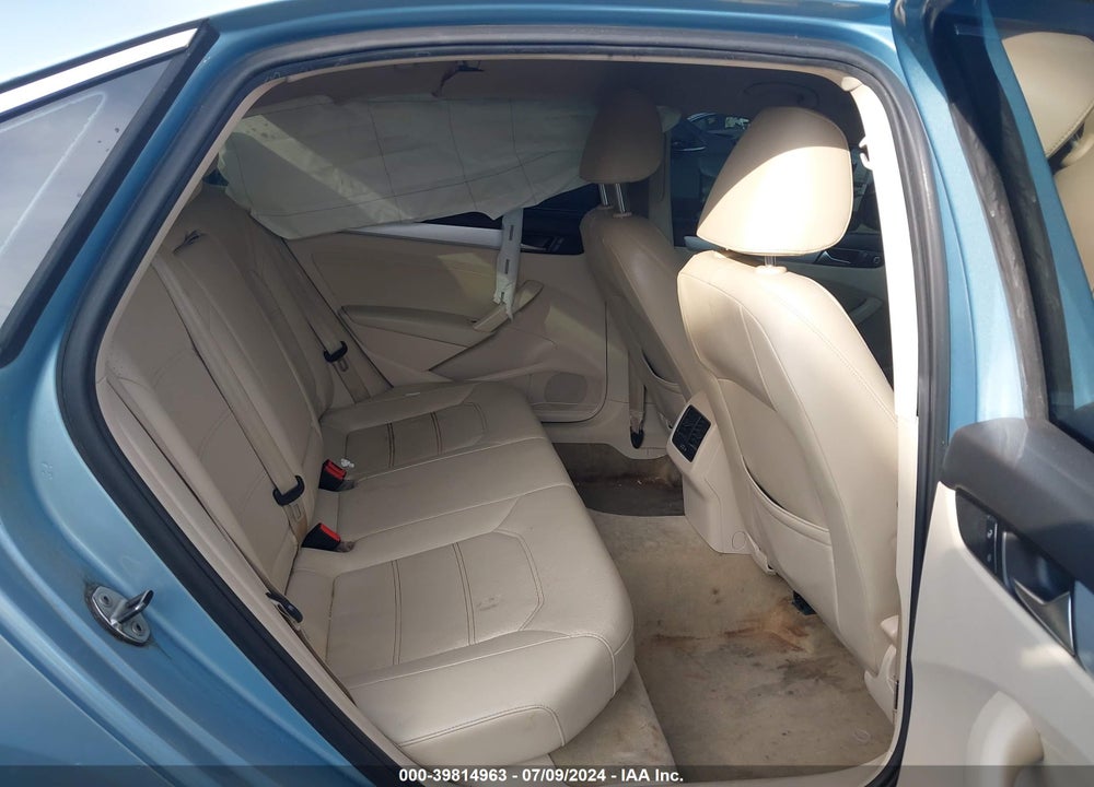 2013 VOLKSWAGEN PASSAT 2.5L SE VIN: 1VWBP7A35DC074196