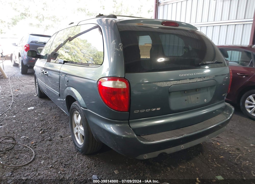 2005 DODGE GRAND CARAVAN SXT VIN: 2D4GP44L95R246177