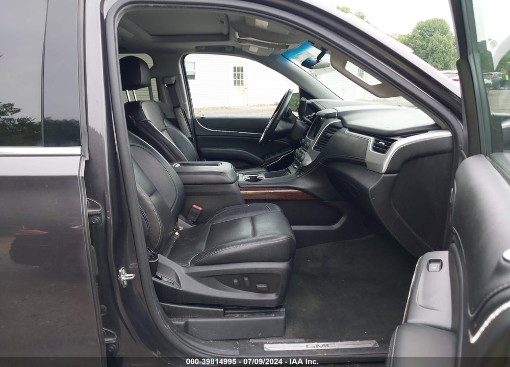 2015 GMC YUKON XL 1500 SLT VIN: 1GKS2HKC2FR551757