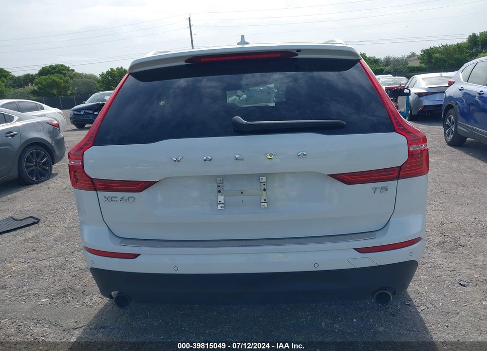 2021 VOLVO XC60 T5 MOMENTUM VIN: YV4102DK8M1684787