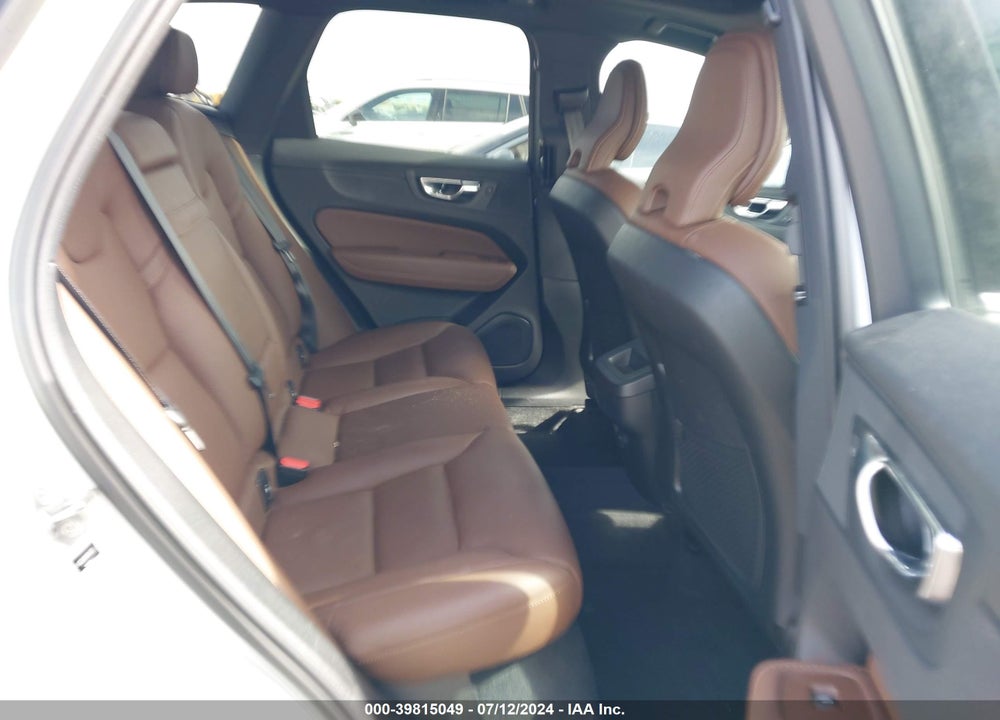 2021 VOLVO XC60 T5 MOMENTUM VIN: YV4102DK8M1684787