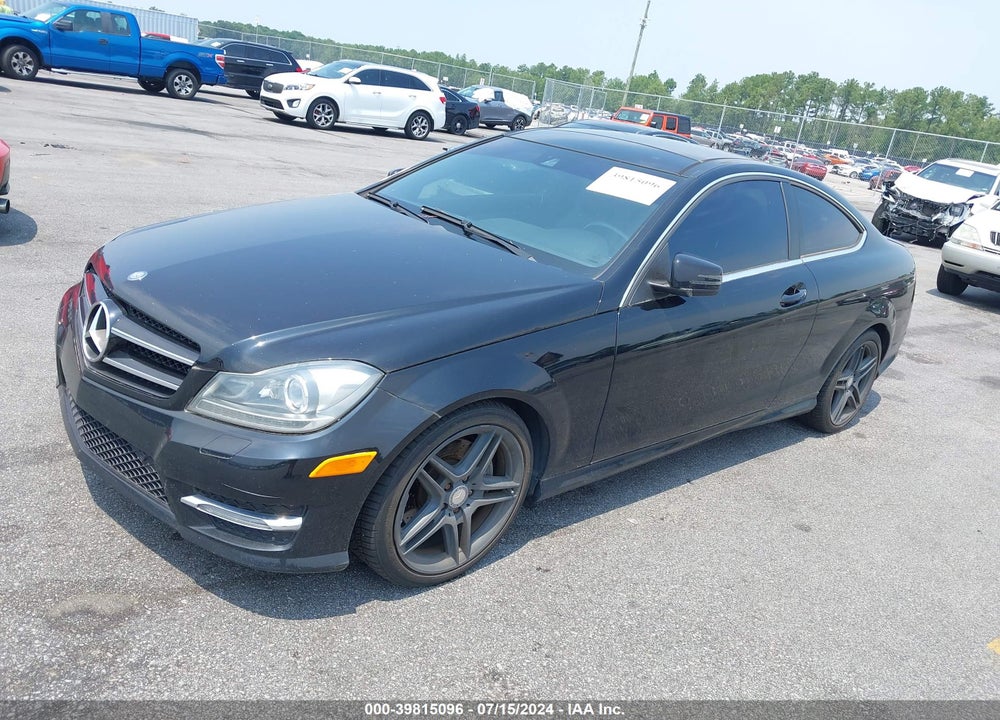 2013 MERCEDES-BENZ C 350 SPORT VIN: WDDGJ5HB1DG024972