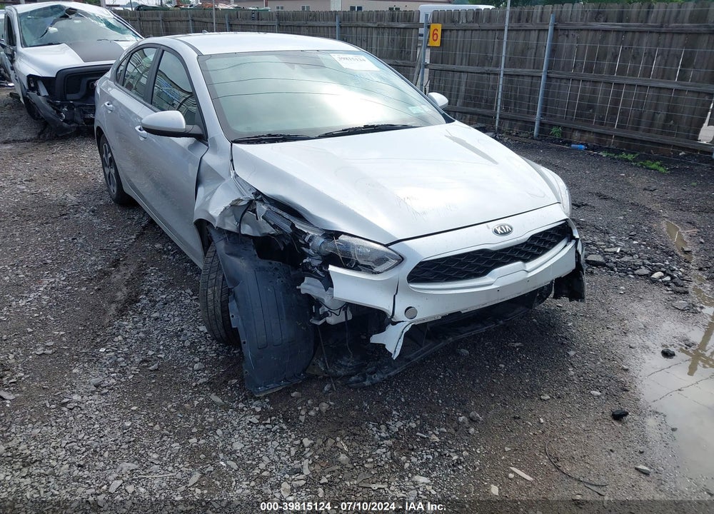 2021 KIA FORTE LXS VIN: 3KPF24AD4ME370572