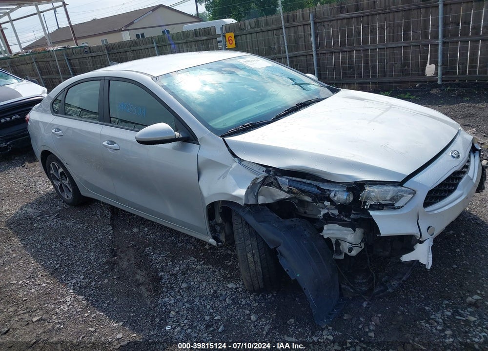 2021 KIA FORTE LXS VIN: 3KPF24AD4ME370572