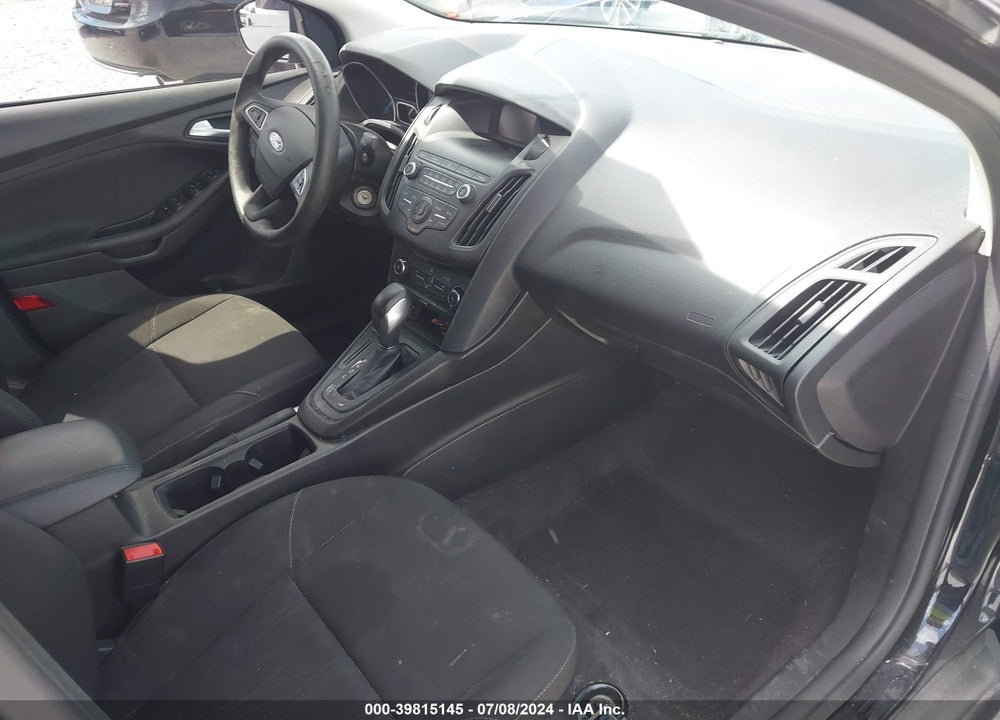 2018 FORD FOCUS SE VIN: 1FADP3F29JL297475