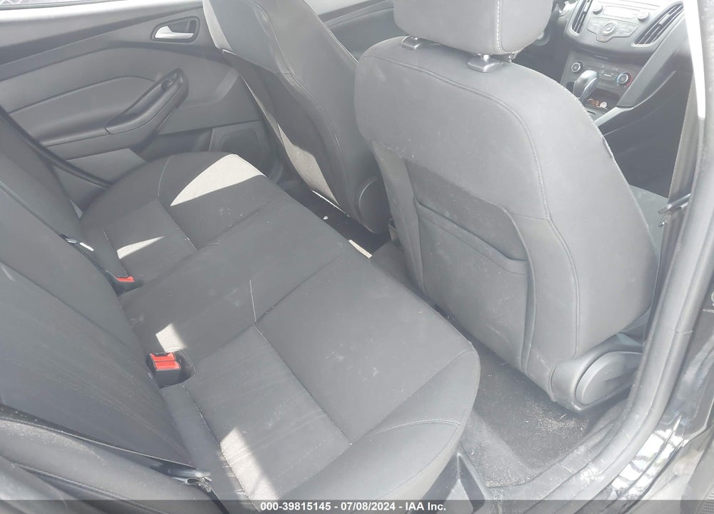 2018 FORD FOCUS SE VIN: 1FADP3F29JL297475
