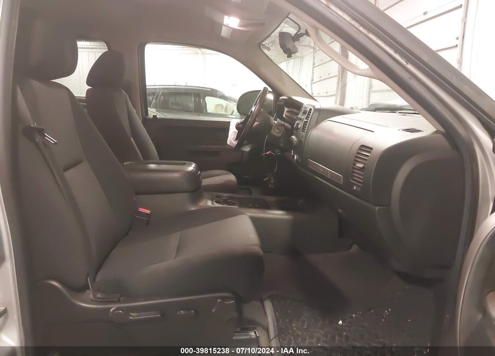 2010 CHEVROLET SILVERADO 1500 LT VIN: 3GCRKSE37AG123405