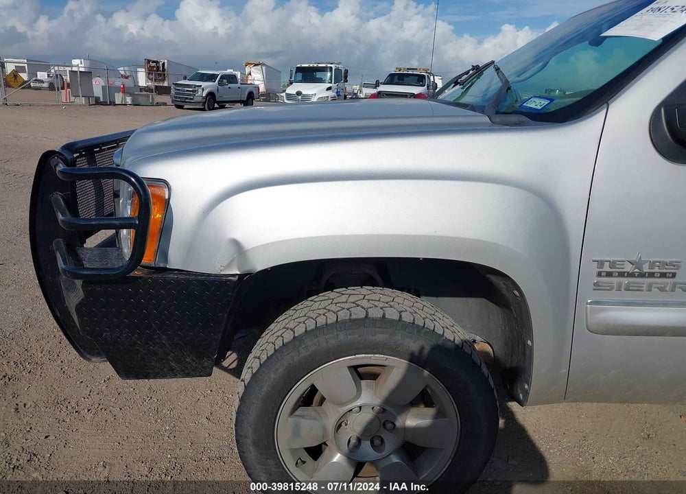 2011 GMC SIERRA 1500 SLE VIN: 3GTP2VE36BG338008