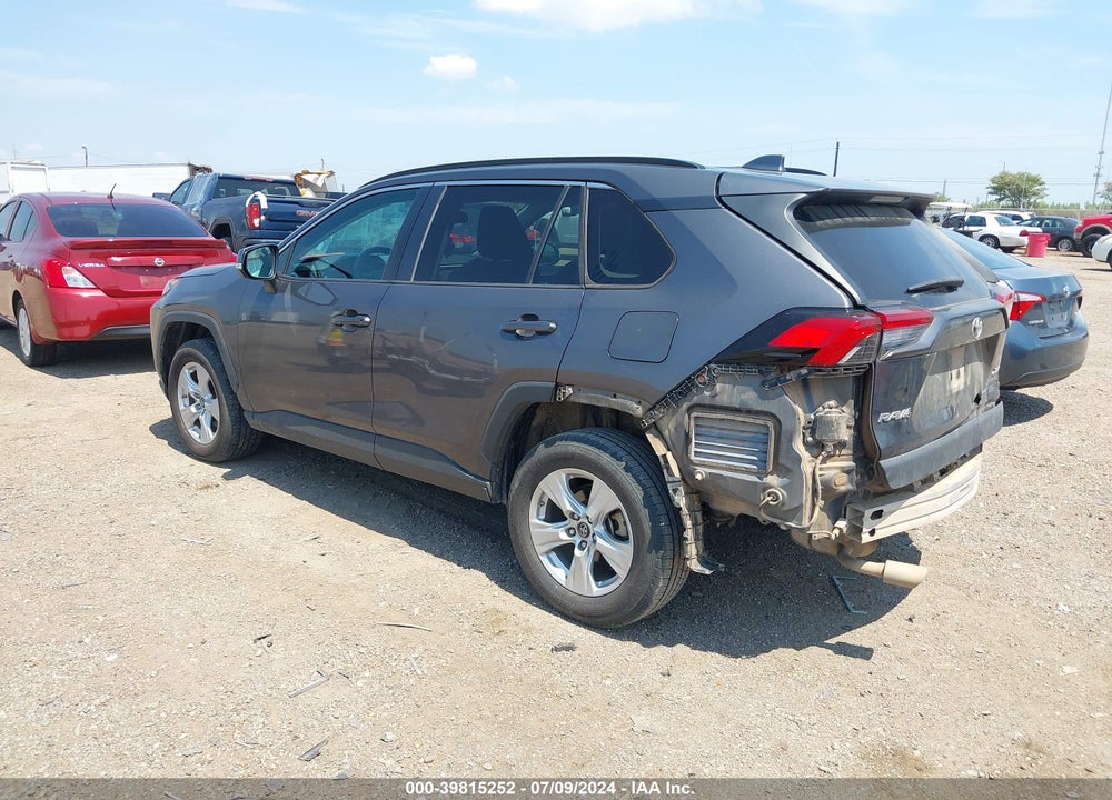 2019 TOYOTA RAV4 XLE VIN: 2T3W1RFV6KW002185