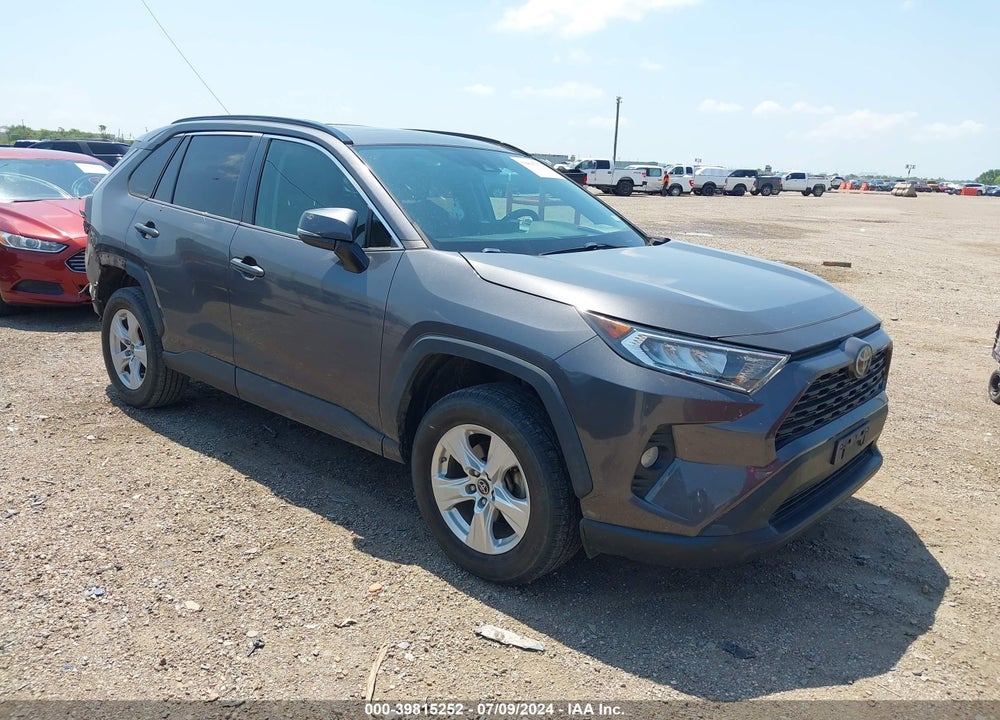 2019 TOYOTA RAV4 XLE VIN: 2T3W1RFV6KW002185
