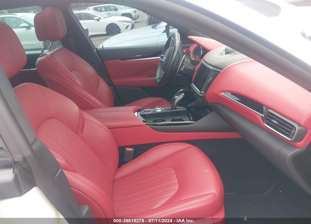 2023 MASERATI LEVANTE MODENA VIN: ZN661YUM6PX428691
