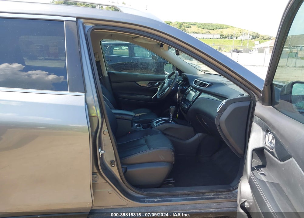 2016 NISSAN ROGUE SL VIN: 5N1AT2MV6GC742713