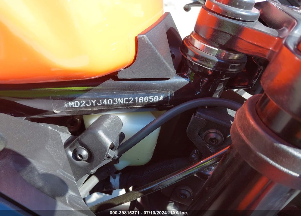 2022 KTM 390 RC VIN: MD2JYJ403NC216650
