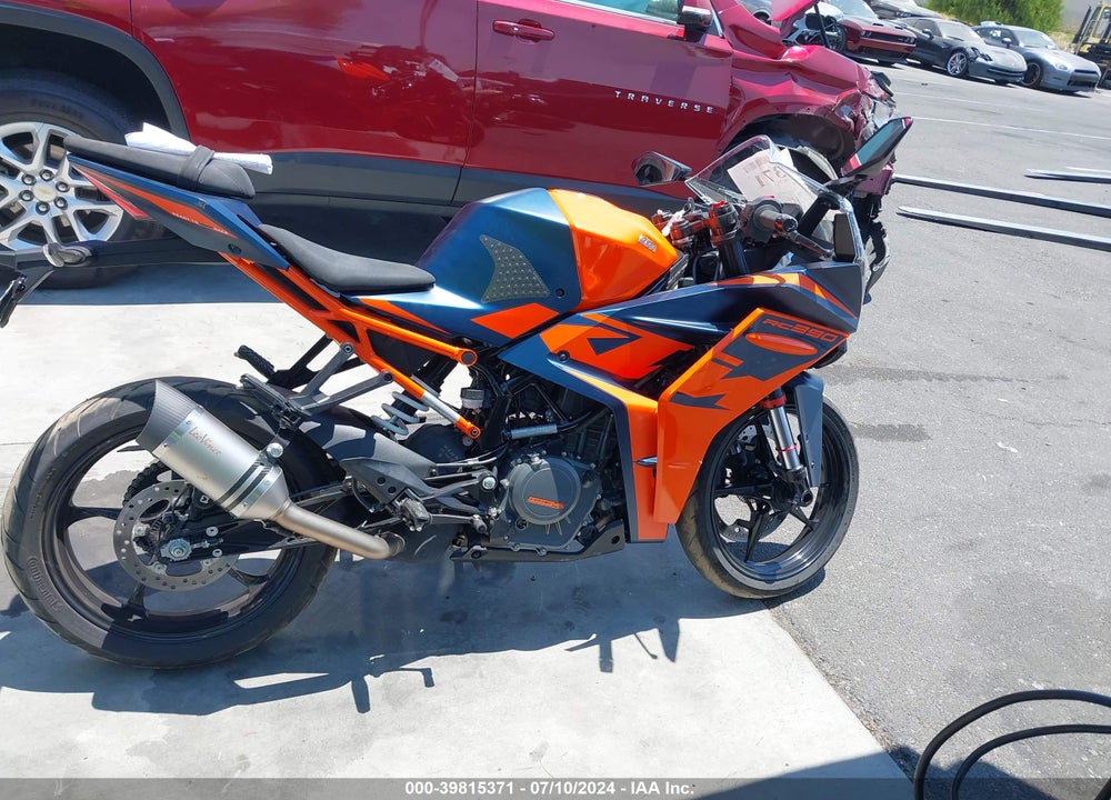 2022 KTM 390 RC VIN: MD2JYJ403NC216650