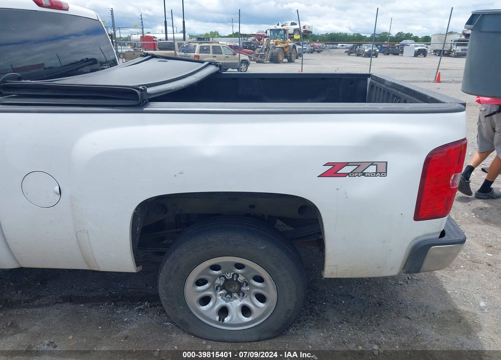 2010 CHEVROLET SILVERADO 1500 WORK TRUCK VIN: 1GCPCPEA5AZ278356
